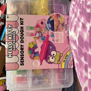 Hello kitty and friends sensory dough kit